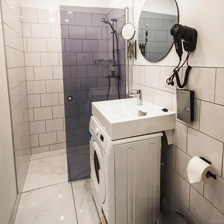 Apartment Bearsleys Knights *