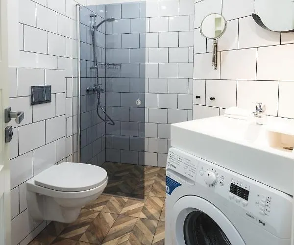 Апартаменты Bearsleys Knights *