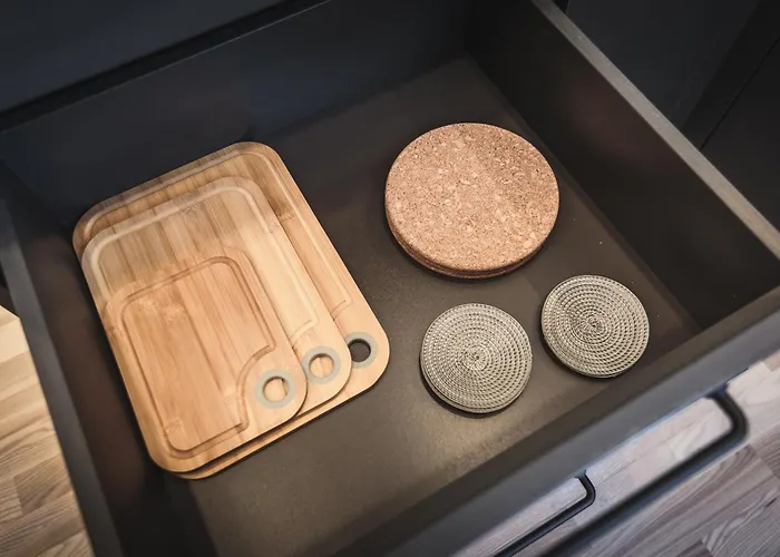 Apartment Bearsleys Knights